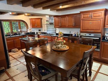 CASA EN VENTA EN JARDINES DE LA MONTAÑA