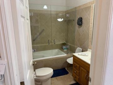 CASA EN VENTA EN JARDINES DE LA MONTAÑA