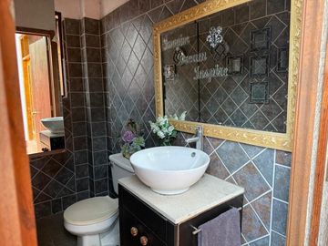 CASA EN VENTA EN JARDINES DE LA MONTAÑA