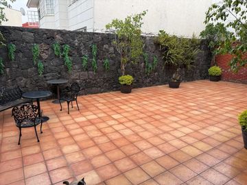 CASA EN VENTA EN JARDINES DE LA MONTAÑA