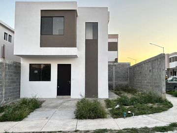 CASA EN VENTA EN CENTRIKA HUINALA APODACA