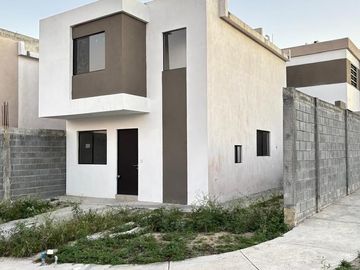CASA EN VENTA EN CENTRIKA HUINALA APODACA