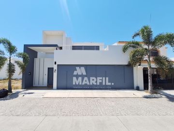 Venta de Exclusiva Residencia en el Volantin Colima Ubicación Inigualable