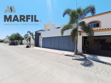 Venta de Exclusiva Residencia en el Volantin Colima Ubicación Inigualable