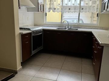 Venta de casa en fraccionamiento en Villa Quietud, Coyoacán