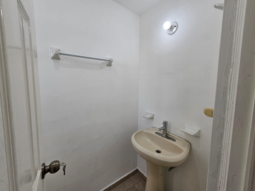 Casa en Venta En Puerta de Hierro!!!