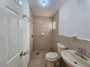 Casa en Venta En Puerta de Hierro!!!