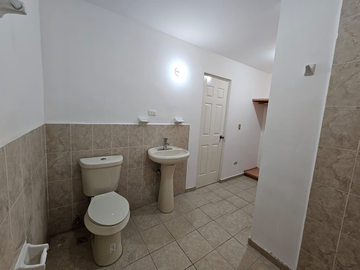 Casa en Venta En Puerta de Hierro!!!