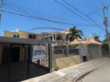 Casa en Venta, Fracc. Santa Rita