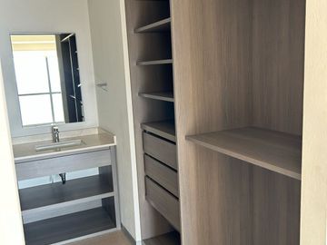 Departamento en renta – Central Park North Bosque Real