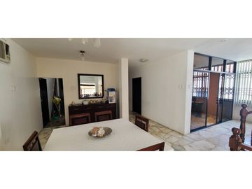 En Venta Casa y terreno sector  Flavio Reyes