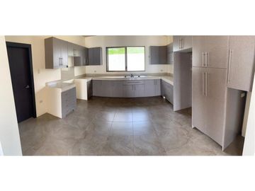 En Venta Casa Altos De Manta Beach