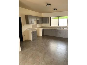 En Venta Casa Altos De Manta Beach