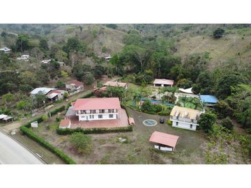 En venta Hosteria en Pedernales