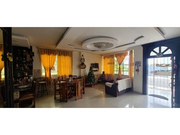 En venta casa amplia sector Parroquia Eloy Alfaro Manta