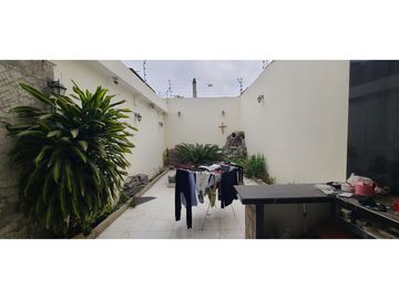 En venta casa amplia sector Parroquia Eloy Alfaro Manta