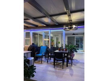 COSTA VERDE / ROLLING HILLS / 300m2 / 3 HABITA / CON DEPOSITO Y JARDN