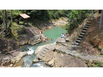 CERRO AZUL / FINCA CON 2 CABAÑAS TURISTICAS /  1,172 M2