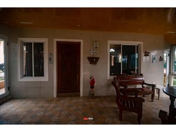 CERRO AZUL / FINCA CON 2 CABAÑAS TURISTICAS /  1,172 M2