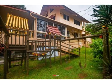 CERRO AZUL / FINCA CON 2 CABAÑAS TURISTICAS /  1,172 M2