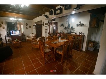 CERRO AZUL / FINCA CON 2 CABAÑAS TURISTICAS /  1,172 M2