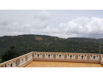 CERRO AZUL / FINCA CON 2 CABAÑAS TURISTICAS /  1,172 M2