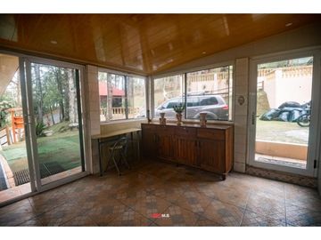 CERRO AZUL / FINCA CON 2 CABAÑAS TURISTICAS /  1,172 M2