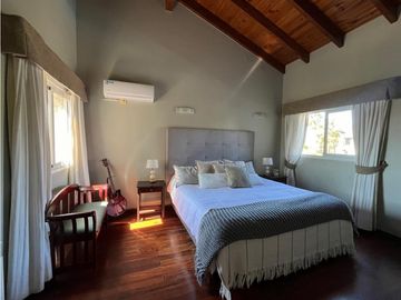 Venta de casa Godoy Cruz
