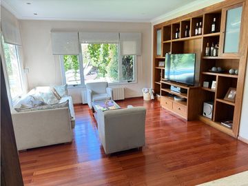 Venta de casa Godoy Cruz