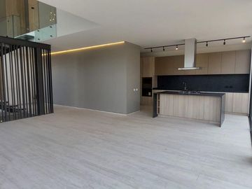 Casa en Venta   Fraccionamiento Lago de Juriquilla