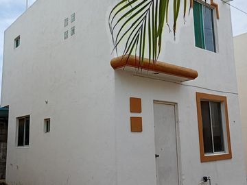 CASA EN VENTA COL. LA PAZ TAMPICO