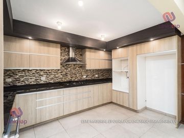 Casa en Venta Dream Lagoons 3 pisos Apodaca NL