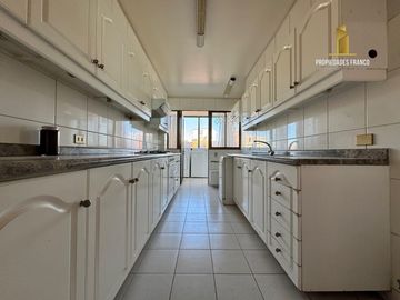 VIÑA VENDE EXCLUSIVO DEPARTAMENTO 4D 3B EN TERRASOL