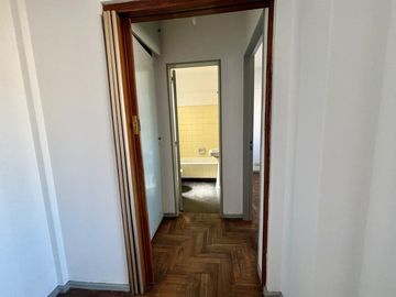 VENTA Depto 2 Amb c/ balcón y galería. VISTA!