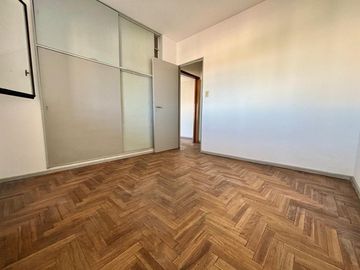 VENTA Depto 2 Amb c/ balcón y galería. VISTA!
