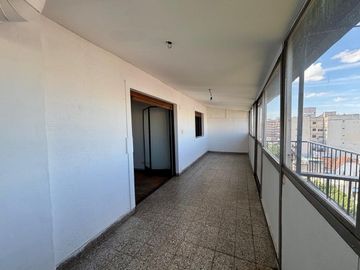 VENTA Depto 2 Amb c/ balcón y galería. VISTA!