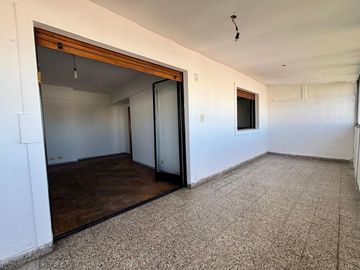 VENTA Depto 2 Amb c/ balcón y galería. VISTA!