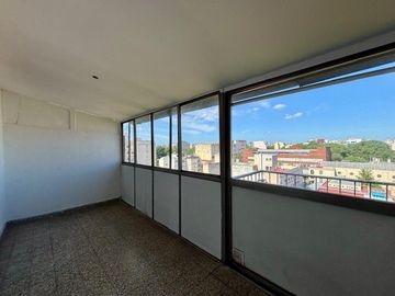 VENTA Depto 2 Amb c/ balcón y galería. VISTA!