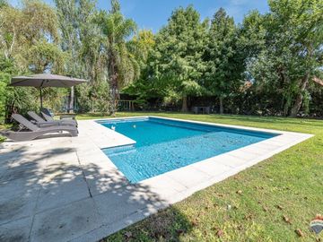 VENTA CASA EN CLUB PRIVADO LOMA VERDE/APTO CREDITO