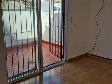 PH luminoso de 2 ambientes en Almagro