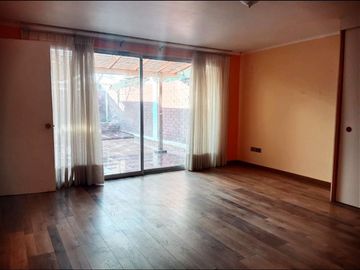 Casa en Venta en Troncal San Francisco/ Universidad Santo Tomás