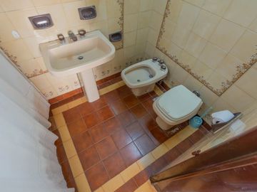 VENTA- PH- 7 AMBIENTES-ALMAGRO-OPORTUNIDAD
