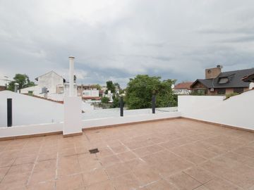 Venta Casa 4 amb con pileta en Castelar
