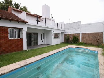 Venta Casa 4 amb con pileta en Castelar