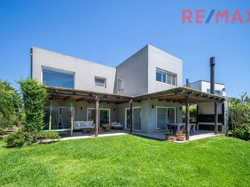 Venta Casa al Agua 6 Ambientes Los Sauces Nordelta