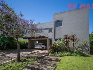 Venta Casa al Agua 6 Ambientes Los Sauces Nordelta
