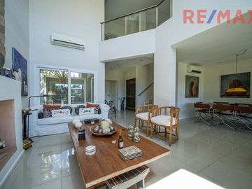 Venta Casa al Agua 6 Ambientes Los Sauces Nordelta