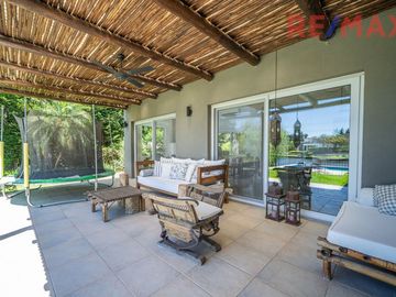 Venta Casa al Agua 6 Ambientes Los Sauces Nordelta