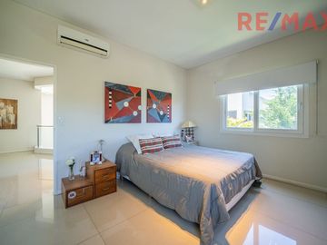 Venta Casa al Agua 6 Ambientes Los Sauces Nordelta