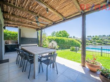 Venta Casa al Agua 6 Ambientes Los Sauces Nordelta